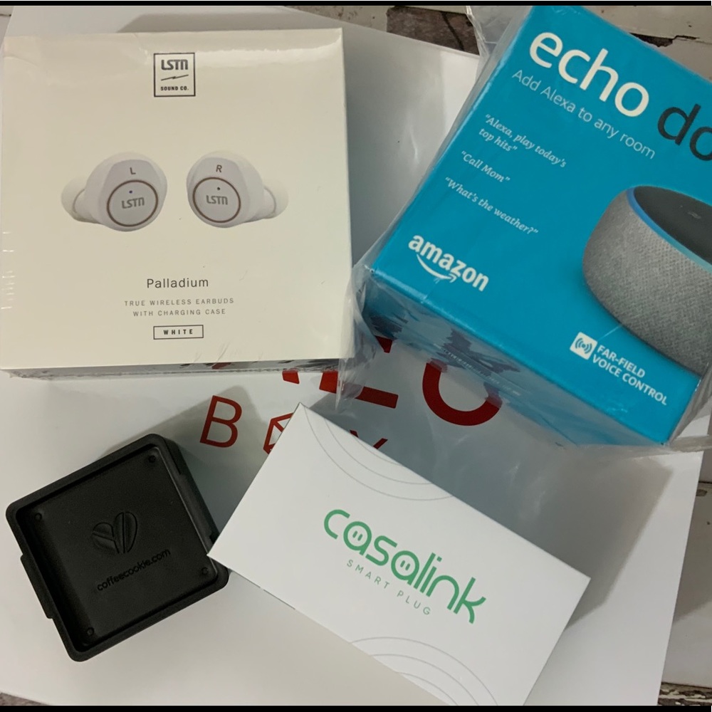 Best of Boxes 🤓 Chic Geek 🎧☕️